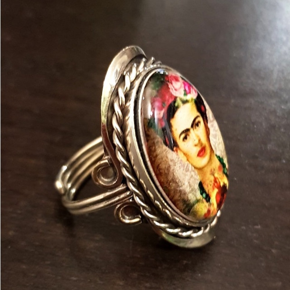 Artistic Frida Kalho Self Portrait Silvertone Ring